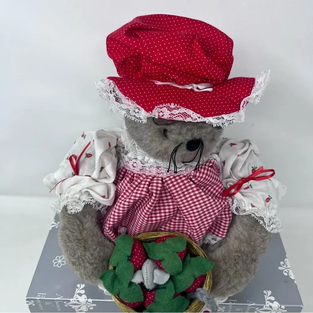 1982 Handmade Plush Mouse Basket Red Strawberry White eyelet Dress Gingham Apron